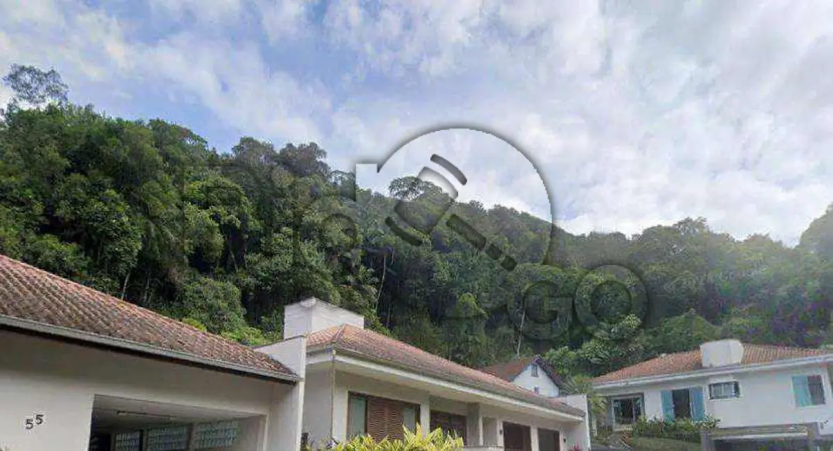Imóvel situado na rua otto boehm (prolongamento), s/n - bairro glória,joinville / sc - terreno com área de 4.121,00m², sem benfeitorias.