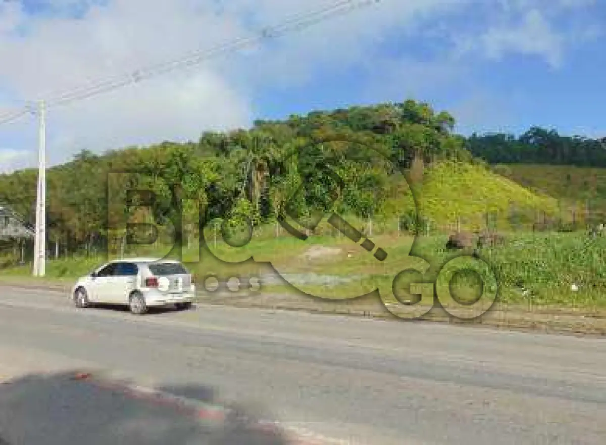 LOTE 011 - Imóvel situado na Rua Tuiuti, S/N - Bairro Zona Industrial Norte, Joinville /SC - Terreno com área de 750,34m², sem benfeitorias.
