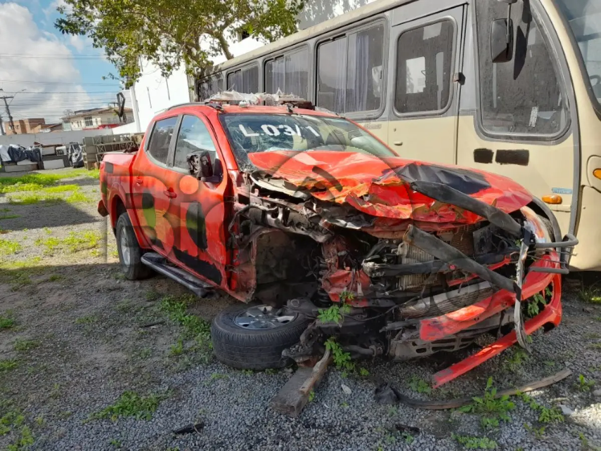 LOTE 003 - SUCATA AUTOMOTIVA