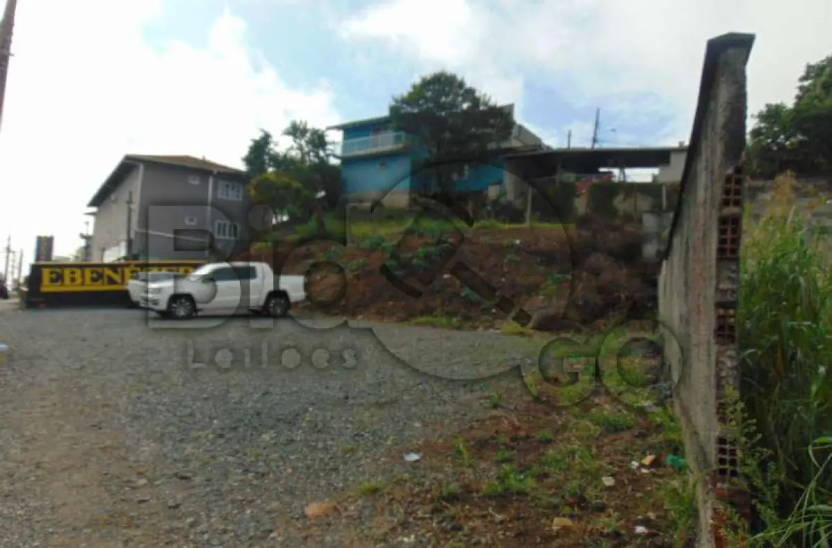 LOTE 007 - Imóvel situado na Rua Baercker Wagner, S/N - Bairro Iririu, Joinville / SC -Terreno com área de 319,07m², sem benfeitorias.