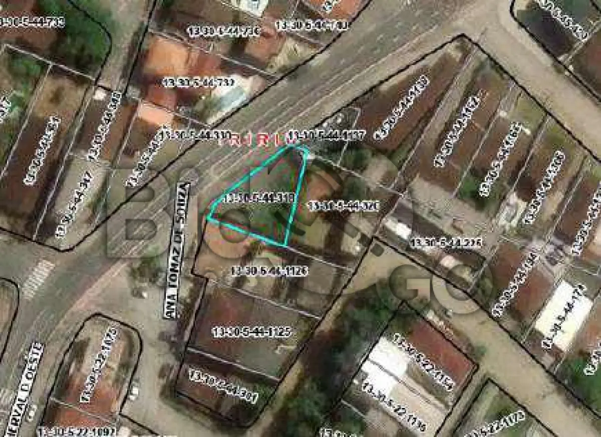 LOTE 007 - Imóvel situado na Rua Baercker Wagner, S/N - Bairro Iririu, Joinville / SC -Terreno com área de 319,07m², sem benfeitorias.