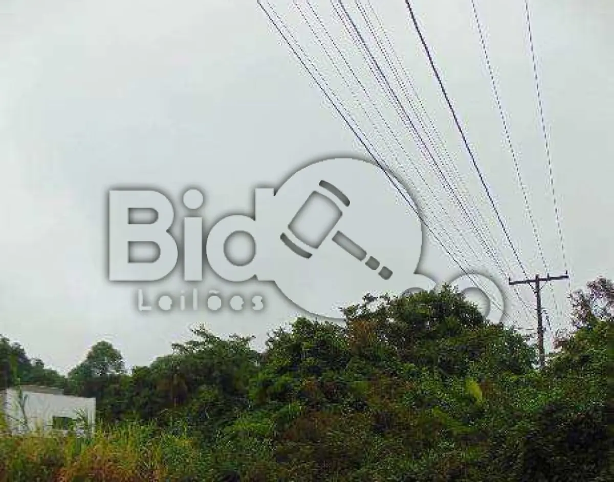 LOTE 006 - Imóvel situado na Rua Otto Boehm (prolongamento), S/N - Bairro Glória,Joinville / SC - Terreno com área de 4.121,00m², sem benfeitorias.