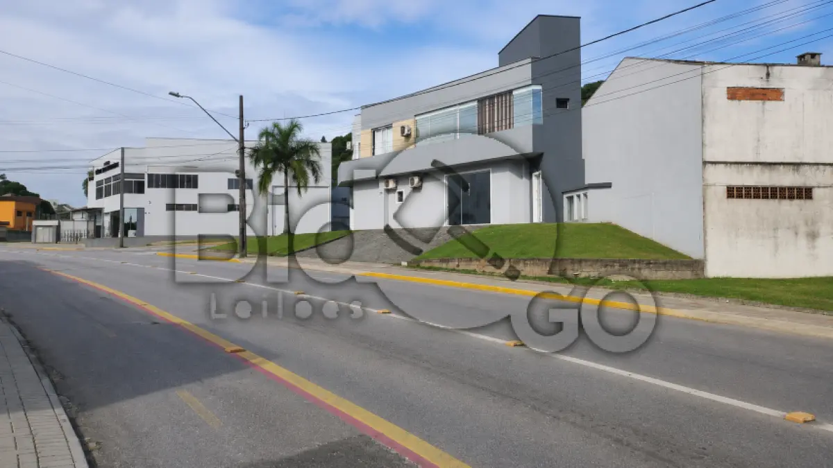 LOTE 012 - Imóvel situado na Rua São Paulo, S/N - Bairro Floresta, Joinville / SC -Terreno com área de 260,15m², sem benfeitorias.