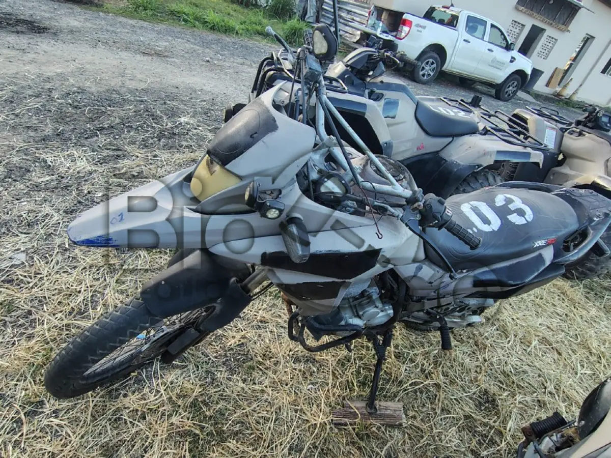 LOTE 003 - HONDA/XRE 300 (MOTOR INCOMPLETO), FAB/MOD: 2017/2017