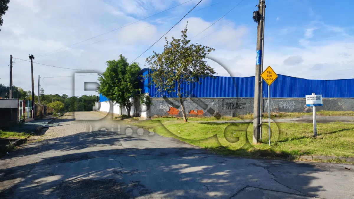 LOTE 002 - Imóvel situado na Rua Juliano Moreira, S/N - Bairro Boa Vista, Joinville /SC - Terreno com área de 400,00m², sem benfeitorias.
