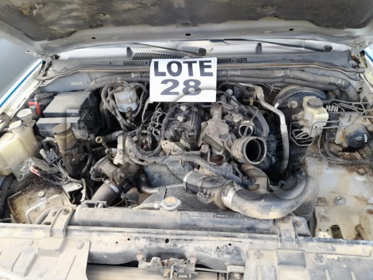 LOTE 028 - NISSAN/FRONTIER XE 4X4 (MOTOR INCOMPLETO), FAB/MOD: 2012/2013