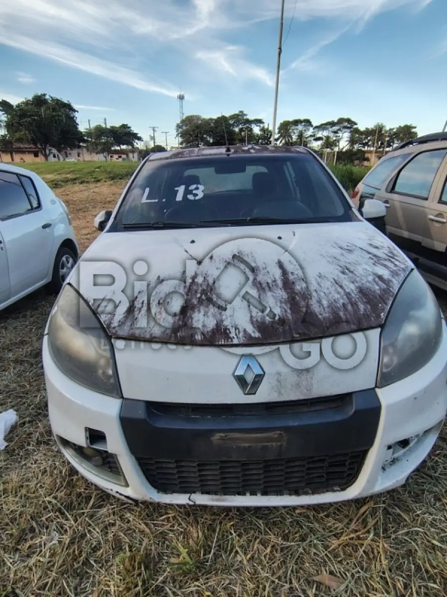 LOTE 013 - RENAULT/SANDERO EXP 16HP (MOTOR INCOMPLETO), FAB/MOD: 2014/2014