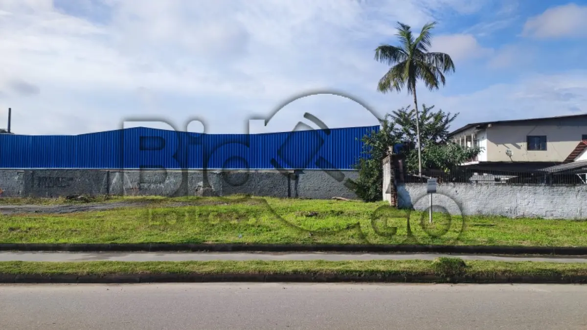 LOTE 002 - Imóvel situado na Rua Juliano Moreira, S/N - Bairro Boa Vista, Joinville /SC - Terreno com área de 400,00m², sem benfeitorias.