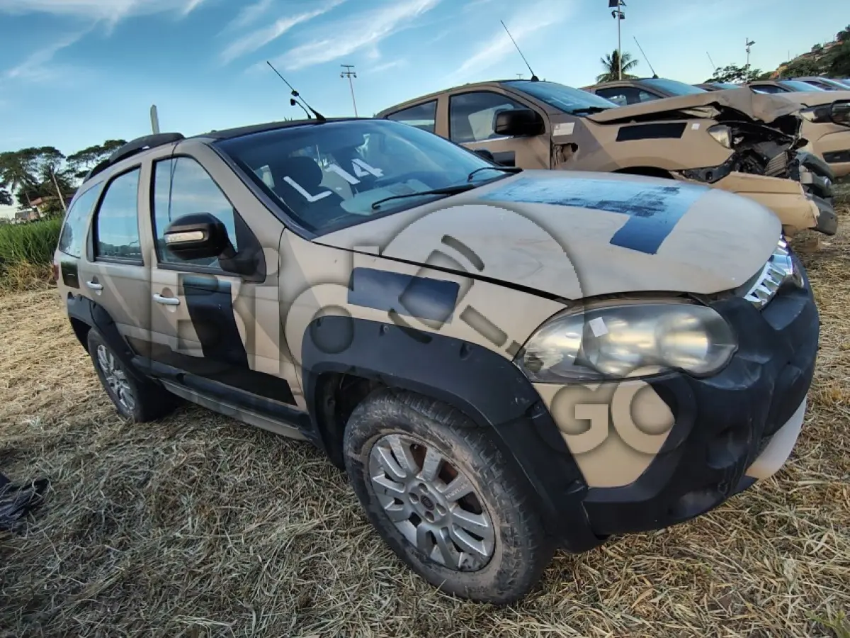 LOTE 014 - FIAT/WEEKEND ADVENTURE (MOTOR INCOMPLETO), FAB/MOD: 2016/2016