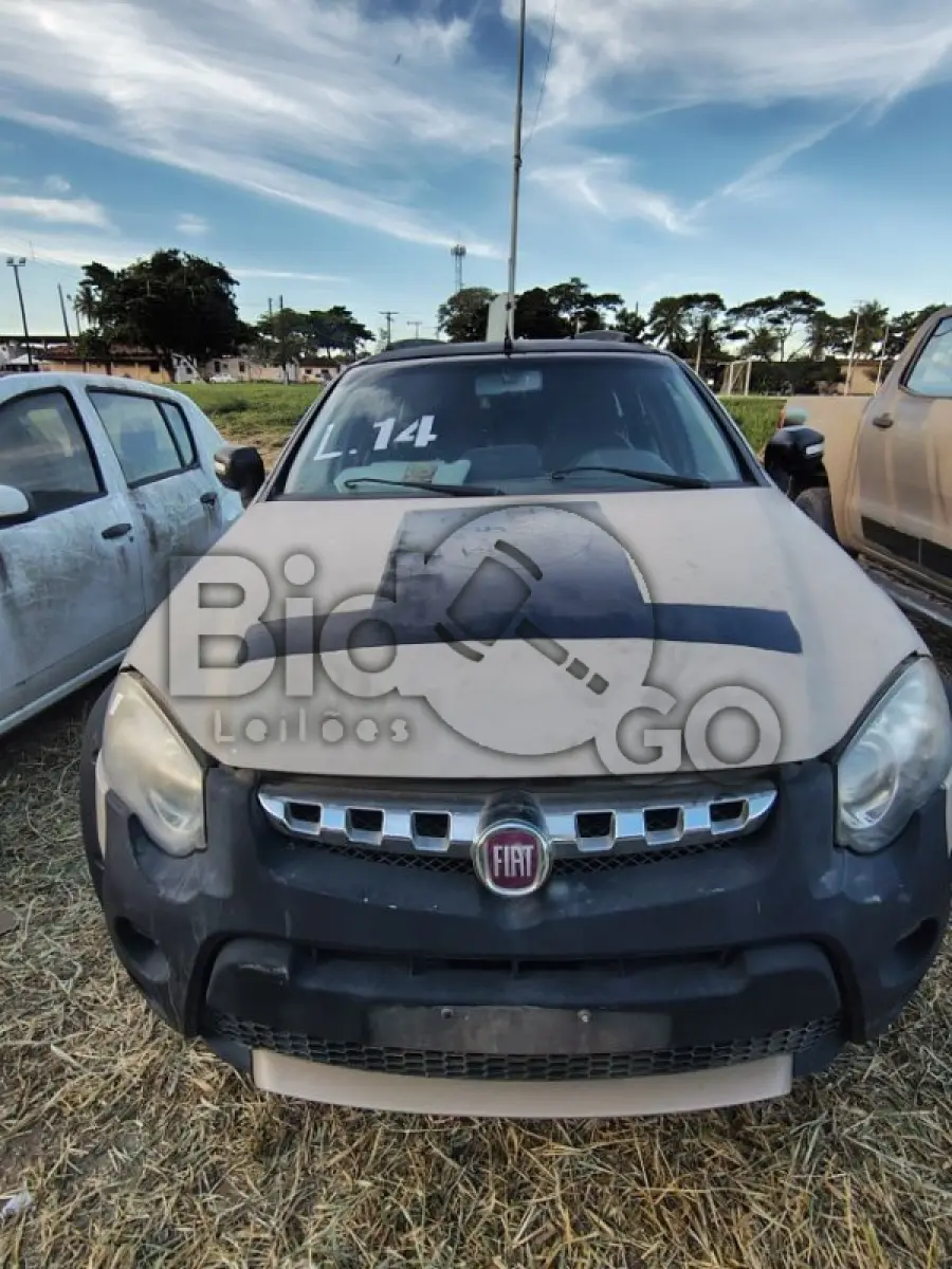 LOTE 014 - FIAT/WEEKEND ADVENTURE (MOTOR INCOMPLETO), FAB/MOD: 2016/2016