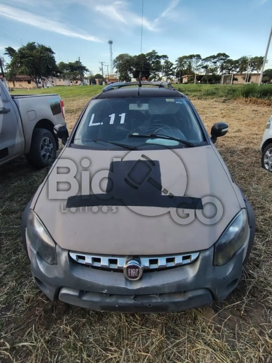 LOTE 011 - FIAT/WEEKEND ADVENTURE (MOTOR INCOMPLETO), FAB/MOD: 2017/2018