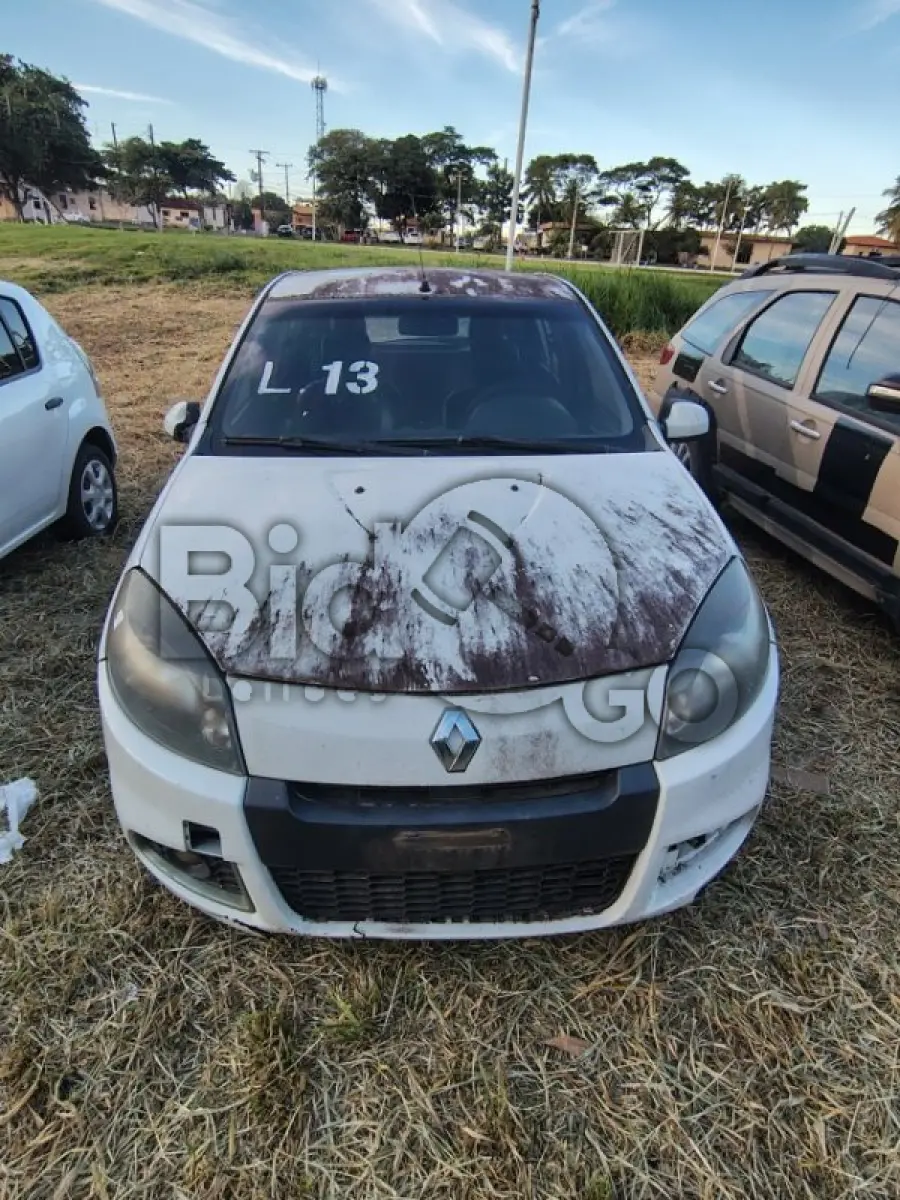LOTE 013 - RENAULT/SANDERO EXP 16HP (MOTOR INCOMPLETO), FAB/MOD: 2014/2014