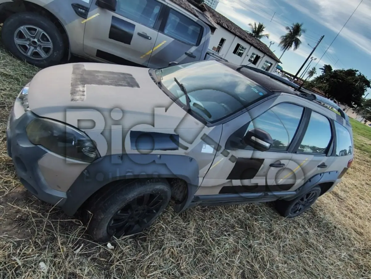 LOTE 011 - FIAT/WEEKEND ADVENTURE (MOTOR INCOMPLETO), FAB/MOD: 2017/2018