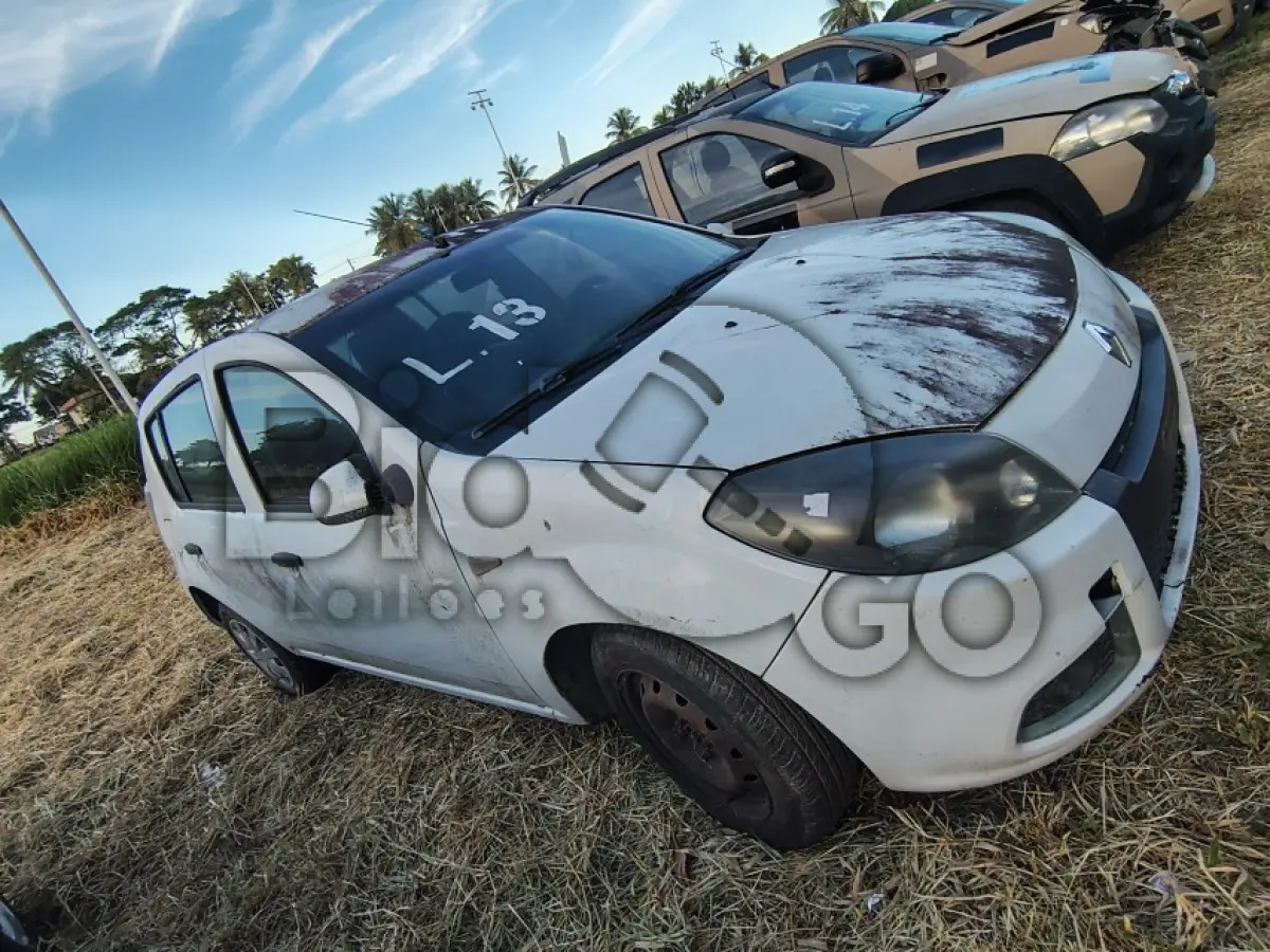 LOTE 013 - RENAULT/SANDERO EXP 16HP (MOTOR INCOMPLETO), FAB/MOD: 2014/2014