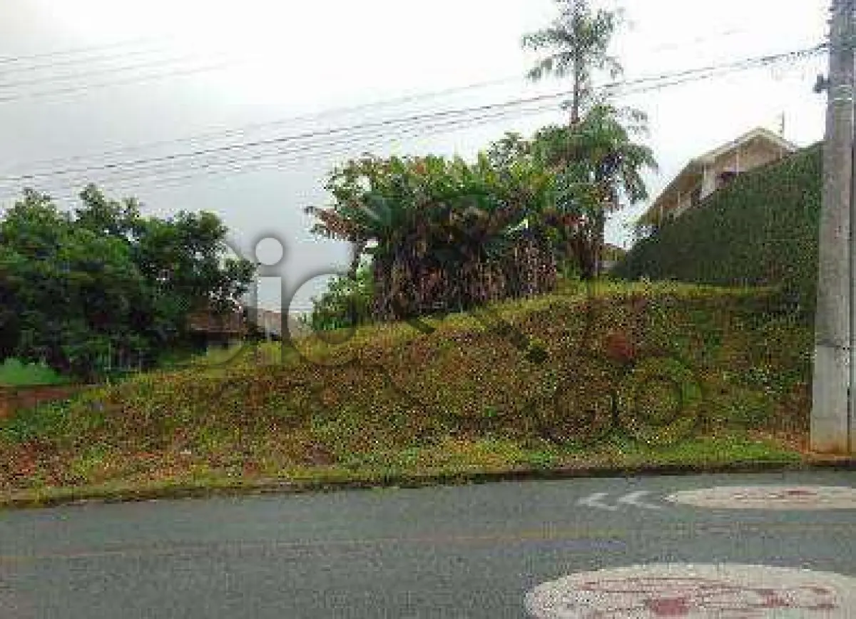 LOTE 008 - Imóvel situado na Rua Ouro Verde, S/N - Bairro Saguaçu, Joinville / SC -Terreno com área de 450,19m², sem benfeitorias.