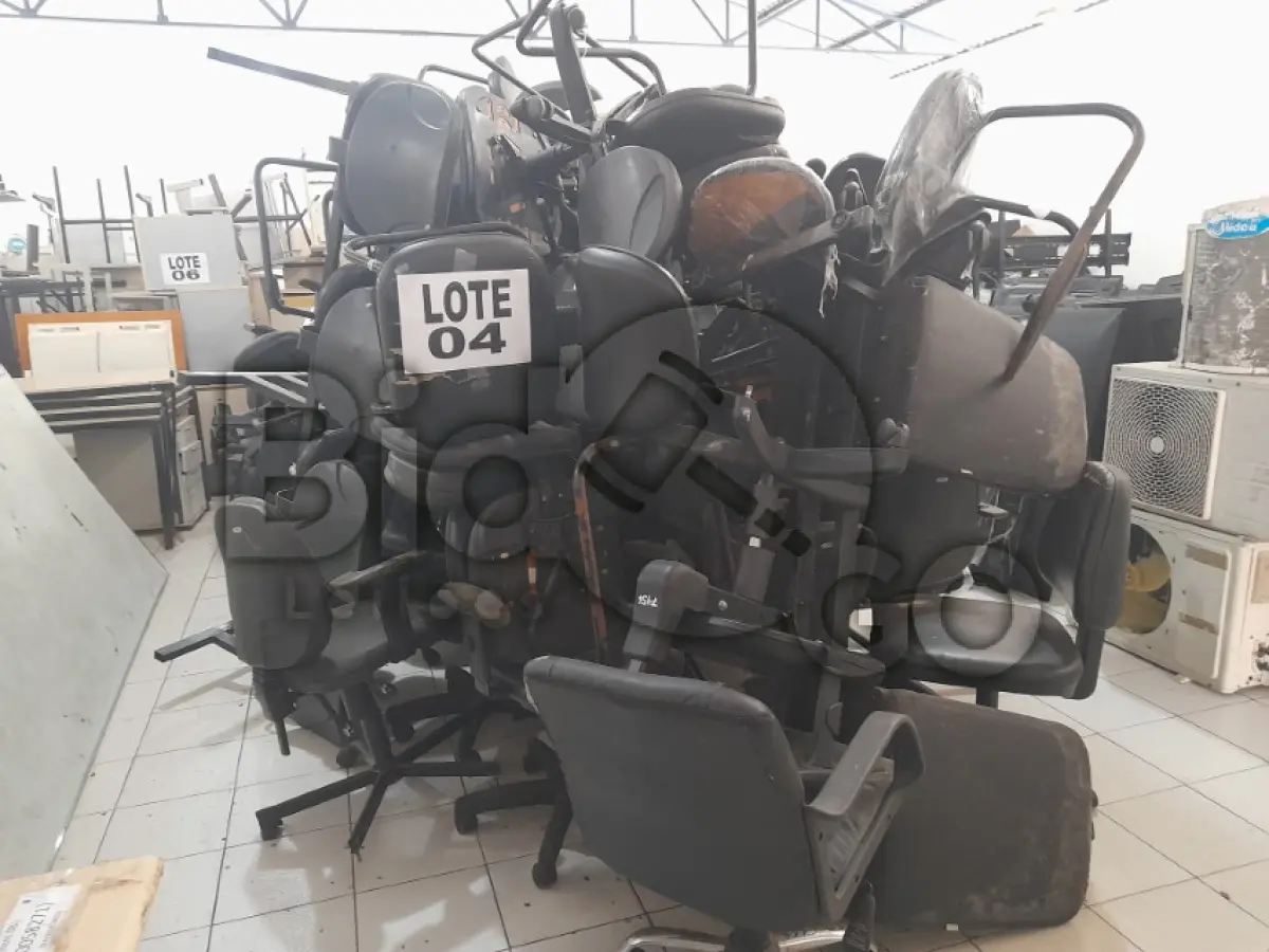 LOTE 004 - DIVERSOS BENS MÓVEIS