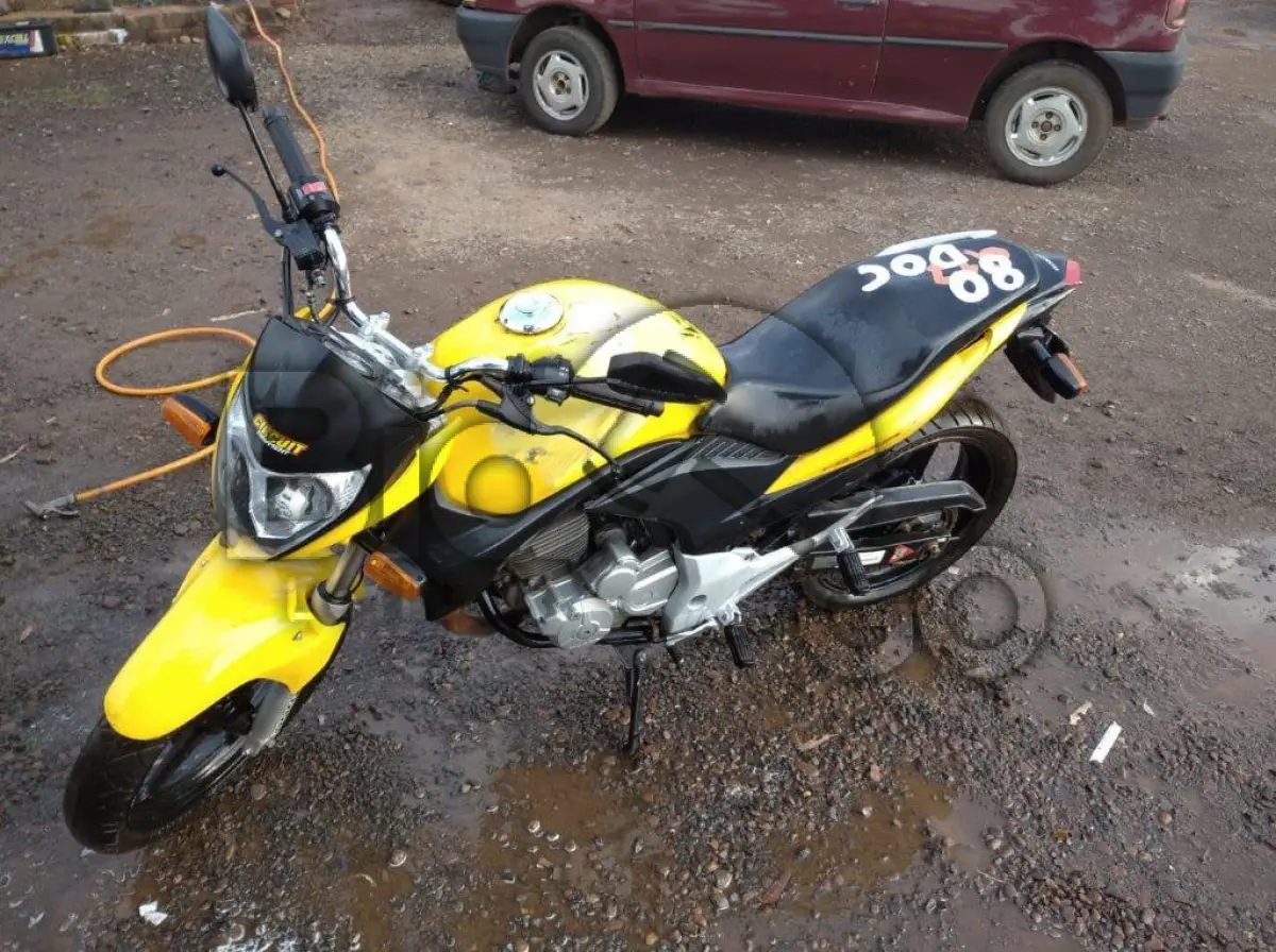 LOTE 080 - HONDA/CB 300R