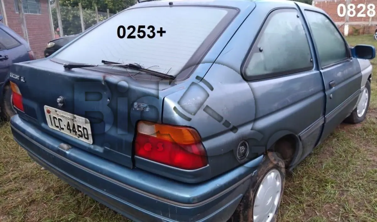 LOTE 253 - SUCATAS AUTOMOTIVAS