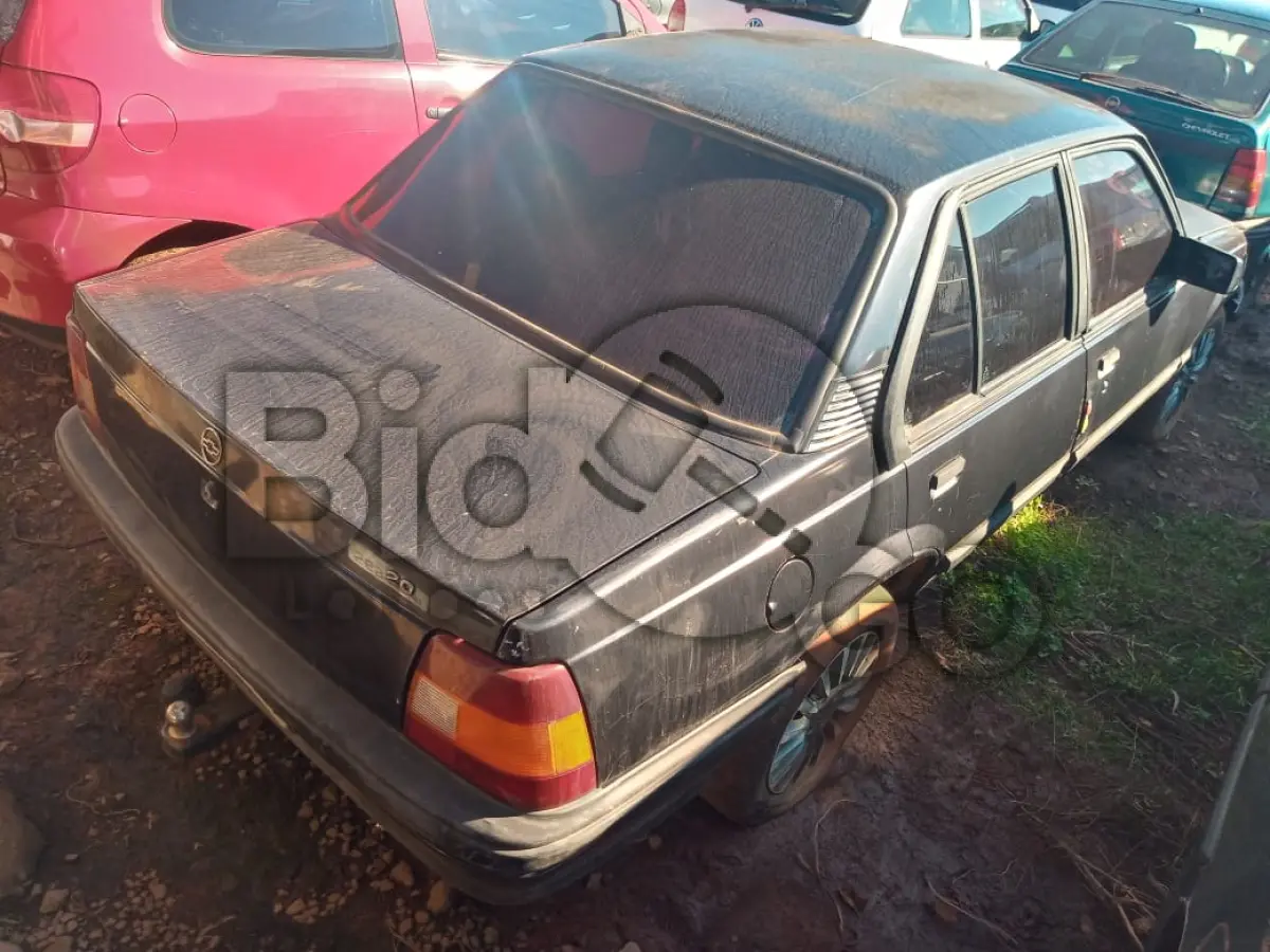 LOTE 168 - GM/MONZA CLASSIC SE MPFI