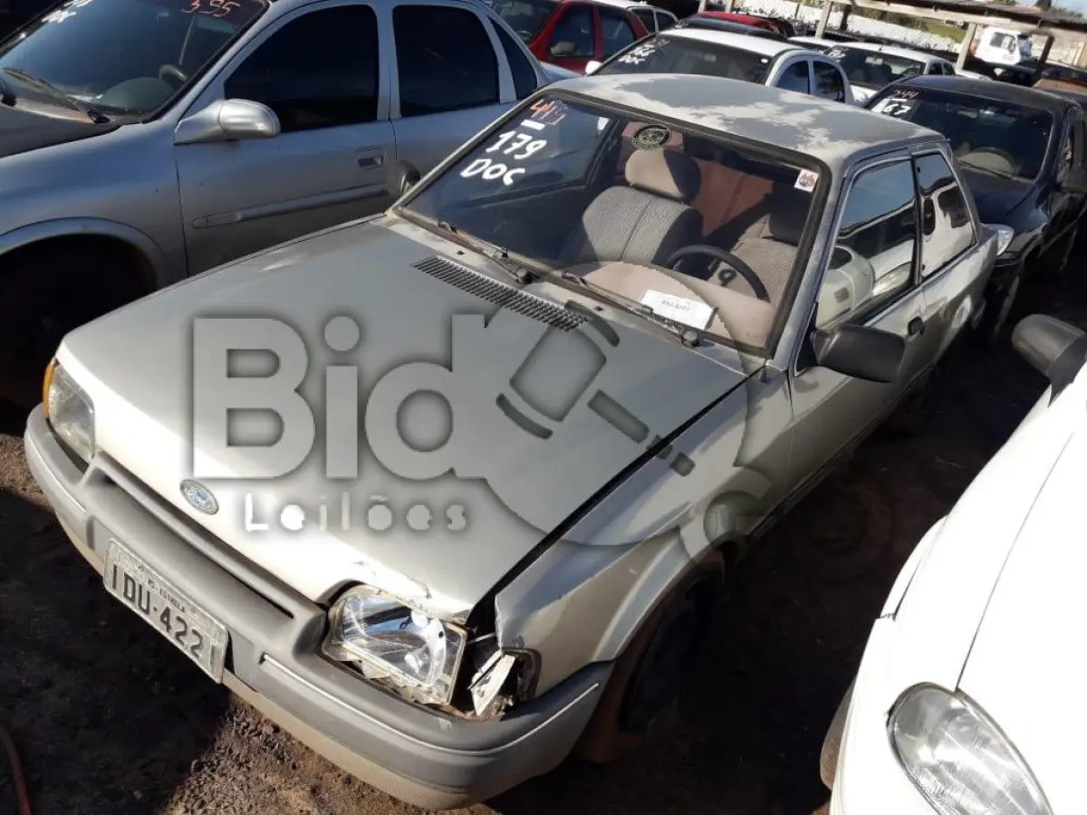 LOTE 179 - FORD/ESCORT GL
