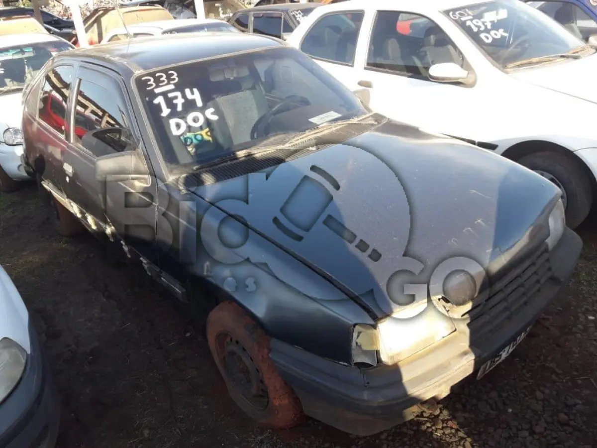 LOTE 174 - GM/KADETT SL/E
