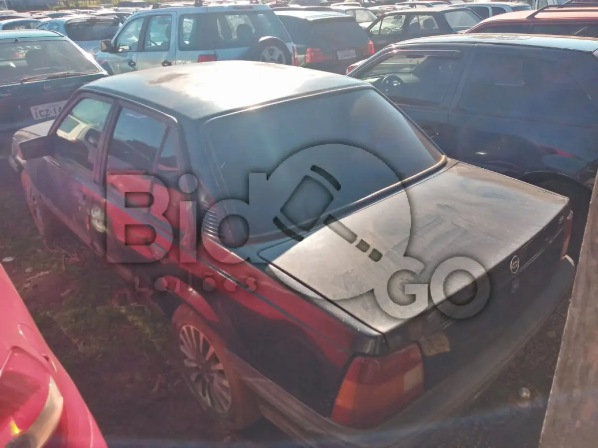 LOTE 168 - GM/MONZA CLASSIC SE MPFI