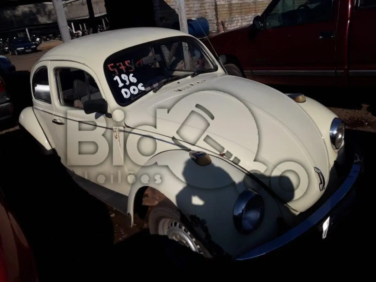 LOTE 196 - VW/FUSCA 1300 L