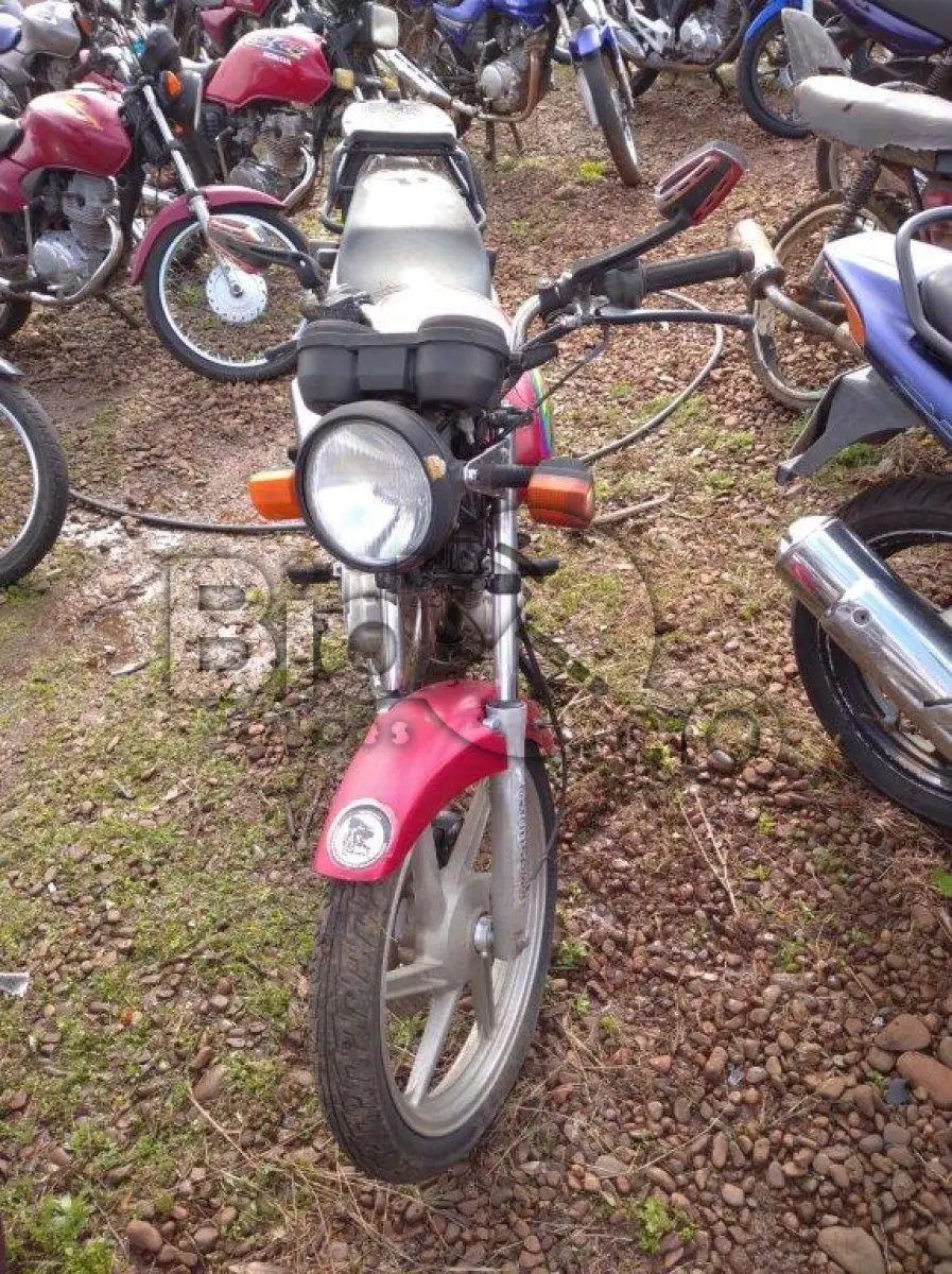LOTE 092 - HONDA/CBX 200 STRADA