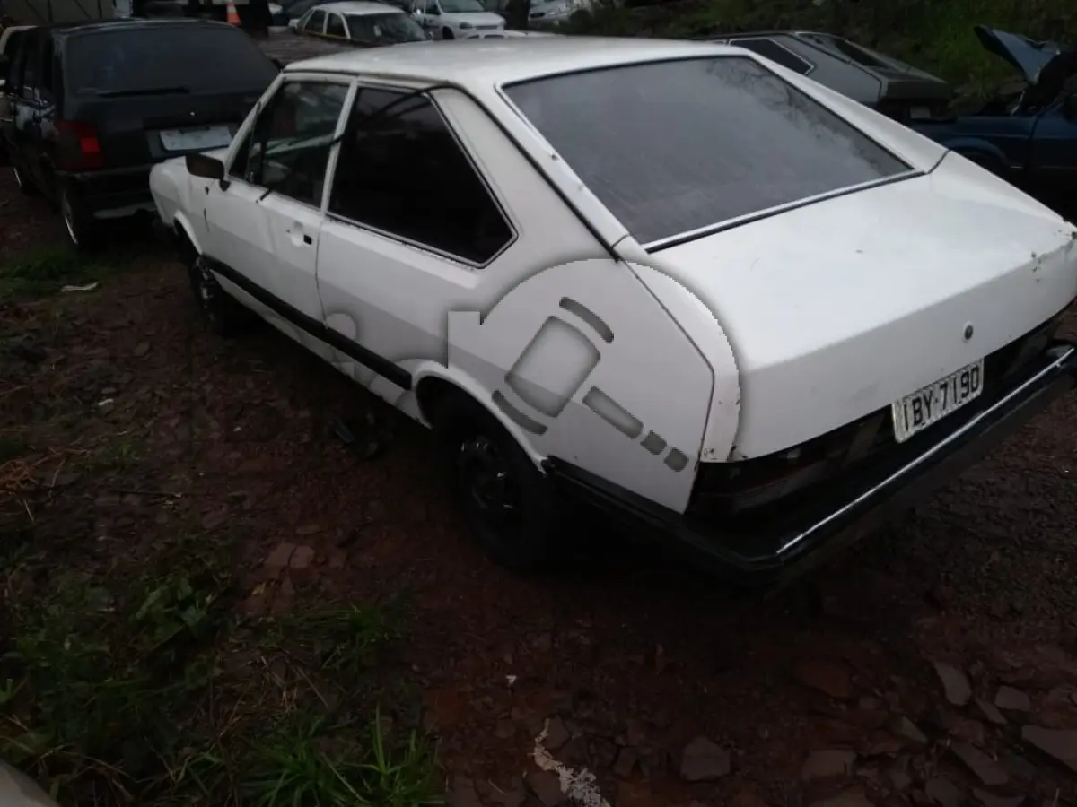LOTE 266 - SUCATAS AUTOMOTIVAS