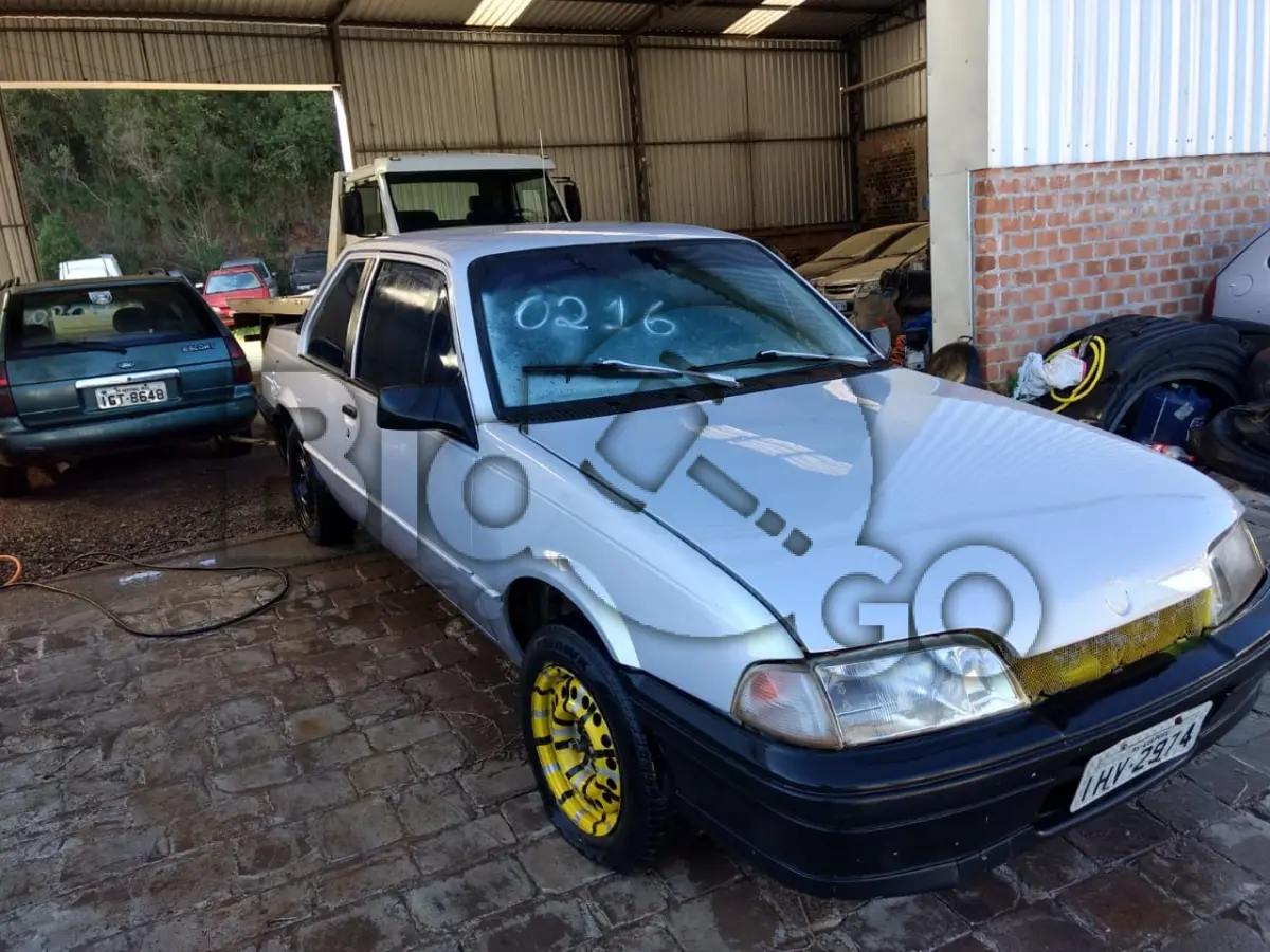LOTE 216 - GM/MONZA GL