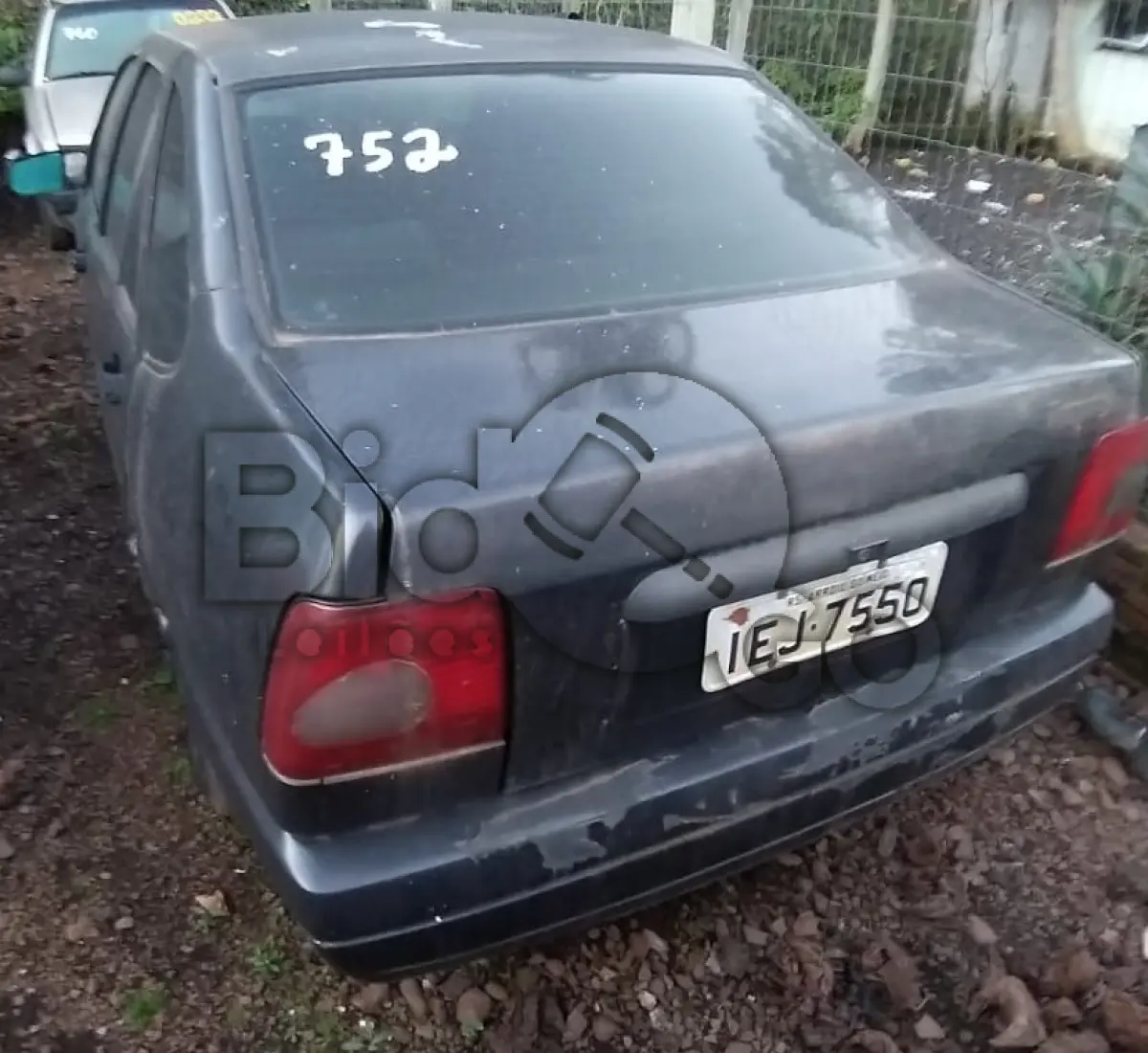 LOTE 233 - SUCATAS AUTOMOTIVAS