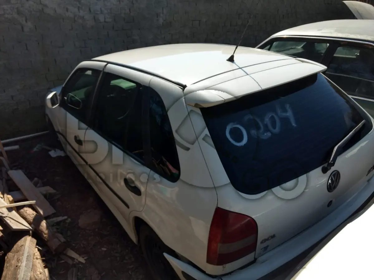LOTE 204 - SUCATAS AUTOMOTIVAS