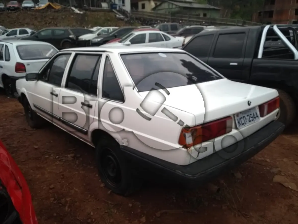 LOTE 270 - SUCATAS AUTOMOTIVAS