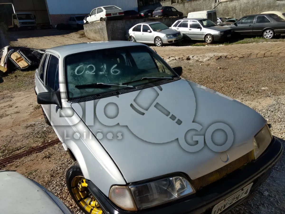 LOTE 216 - GM/MONZA GL