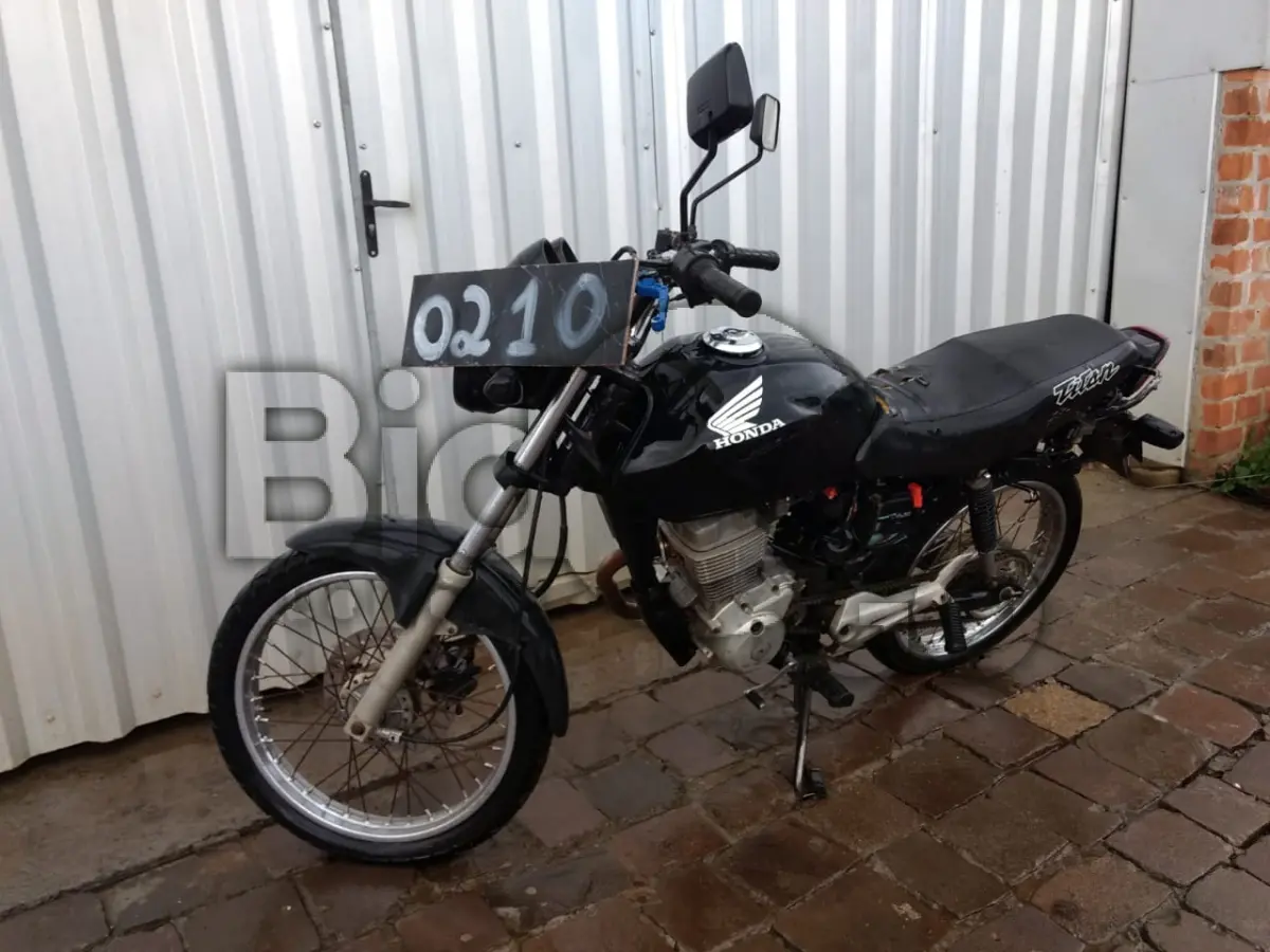 LOTE 210 - HONDA/CG 150 TITAN ESD
