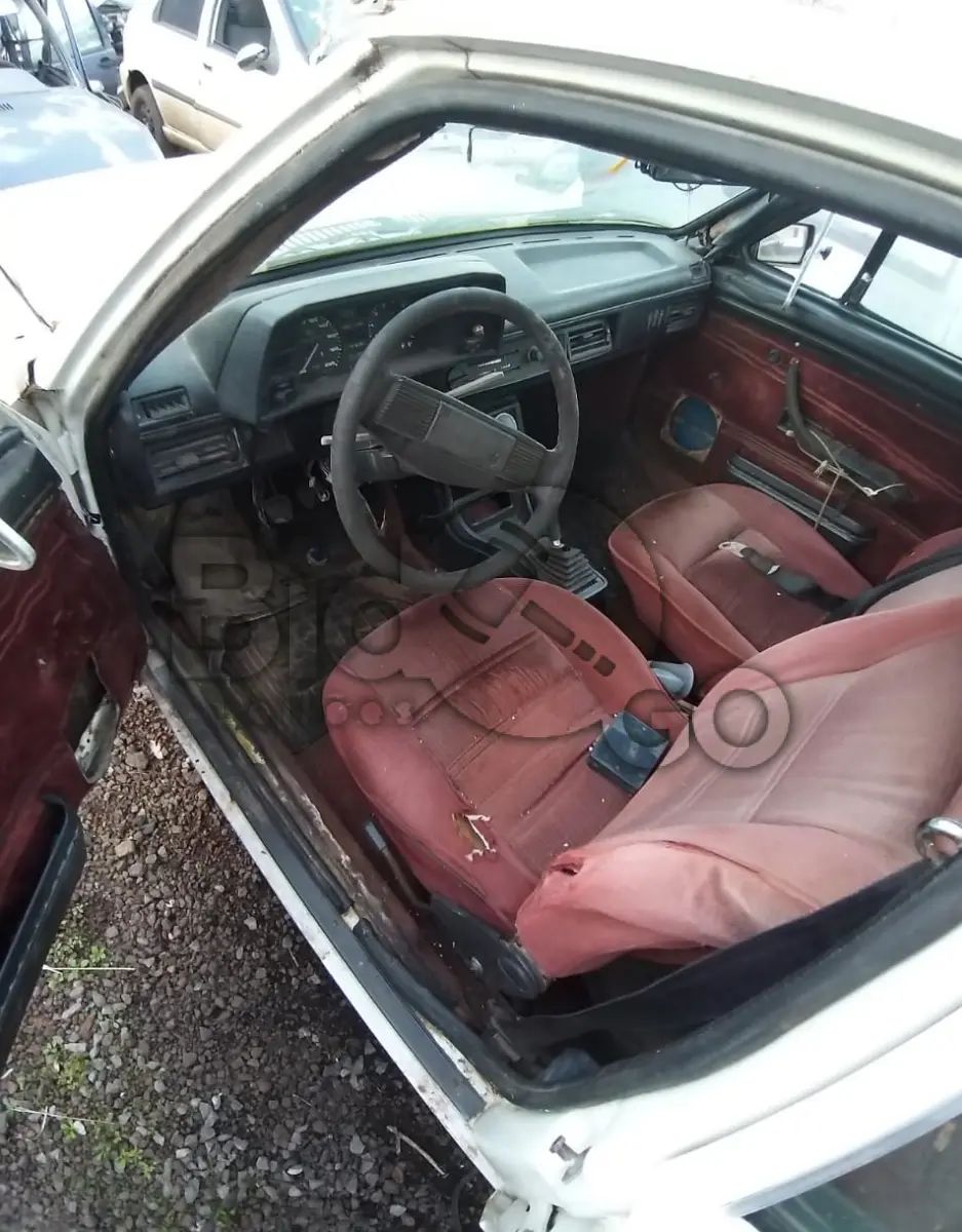 LOTE 231 - SUCATAS AUTOMOTIVAS