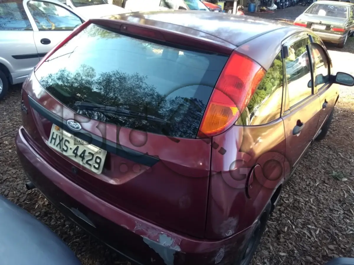 LOTE 304 - I/FORD FOCUS 1.8L HA
