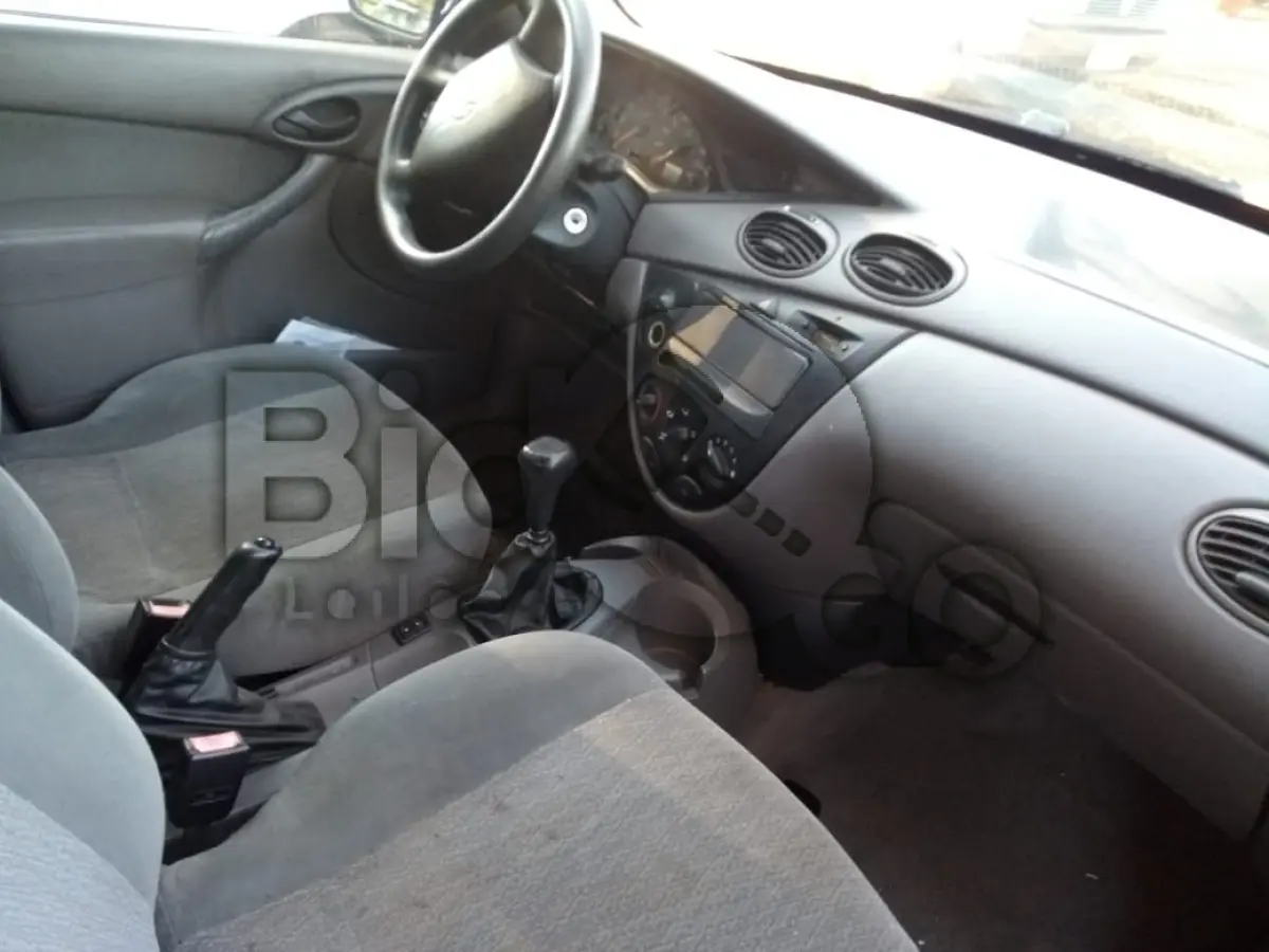 LOTE 304 - I/FORD FOCUS 1.8L HA