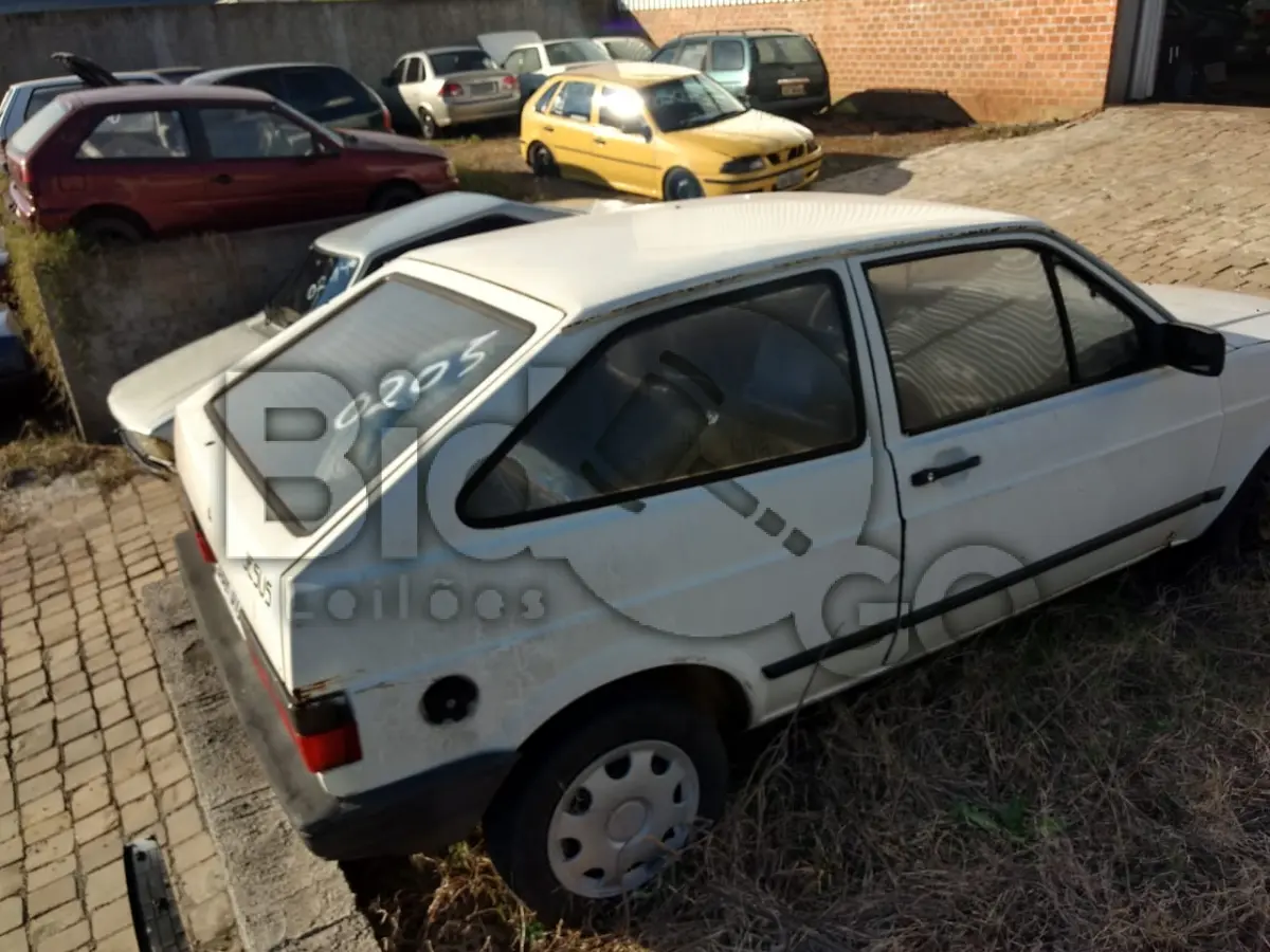 LOTE 205 - SUCATAS AUTOMOTIVAS