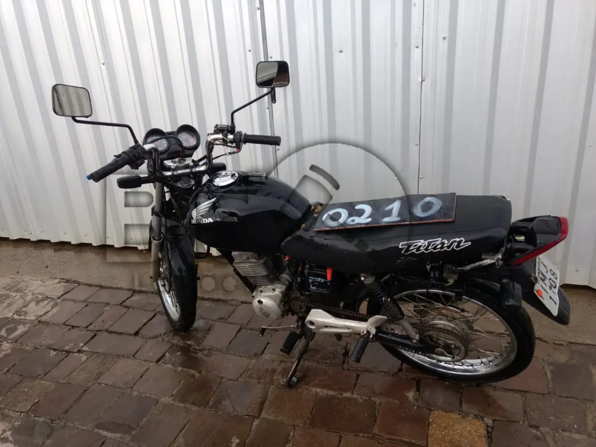 LOTE 210 - HONDA/CG 150 TITAN ESD