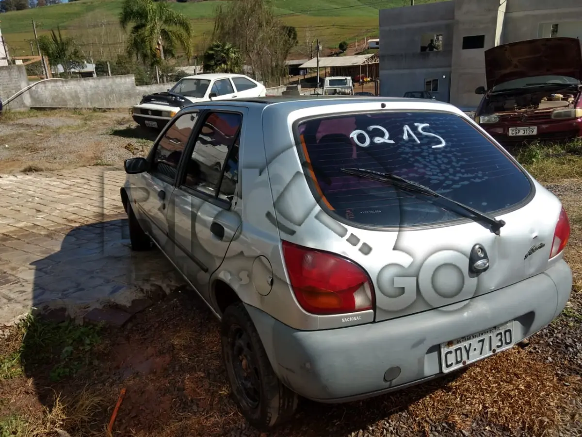 LOTE 215 - FORD/FIESTA