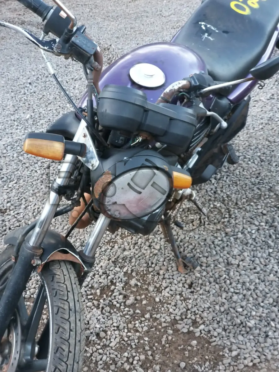 LOTE 235 - HONDA/CBX 200 STRADA
