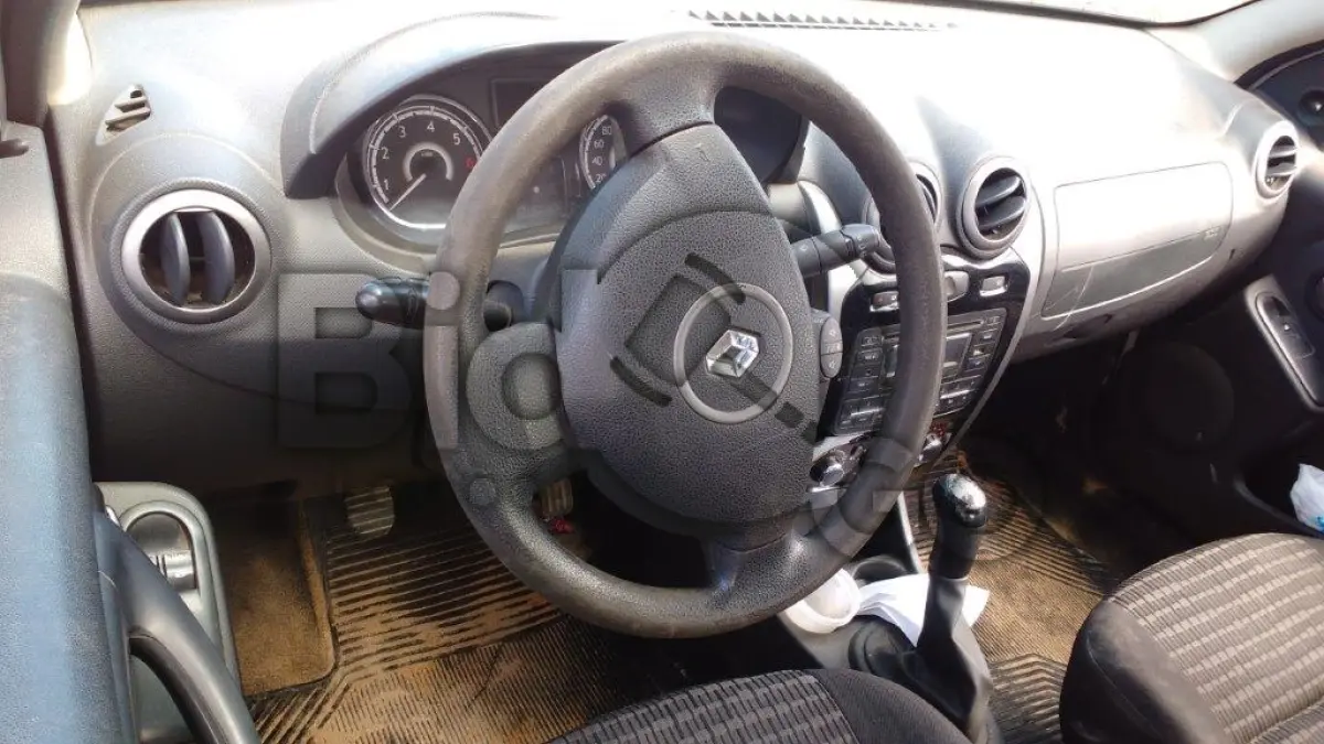LOTE 003 - RENAULT/SANDERO EXP 16HP, Fab/Mod: 2013/2014