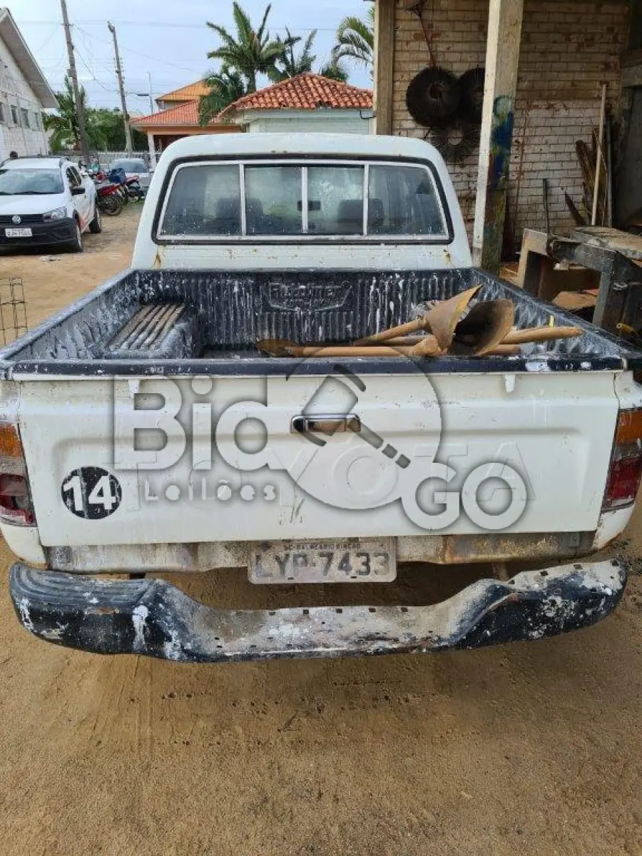 LOTE 006 - IMP/TOYOTA HILUX 4X2 CD, Fab/Mod: 1996/1997