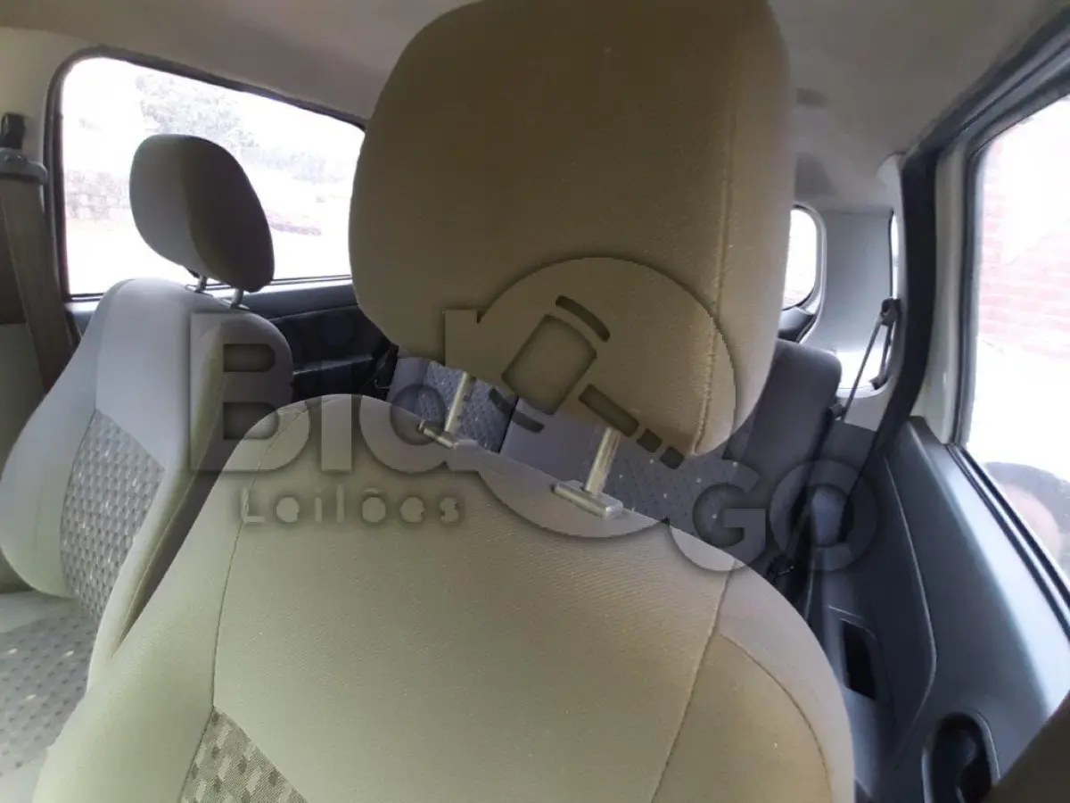 LOTE 052 - CAMIONETA FORD/ECOSPORT XL 1.6L Ano/modelo: 2004/2005