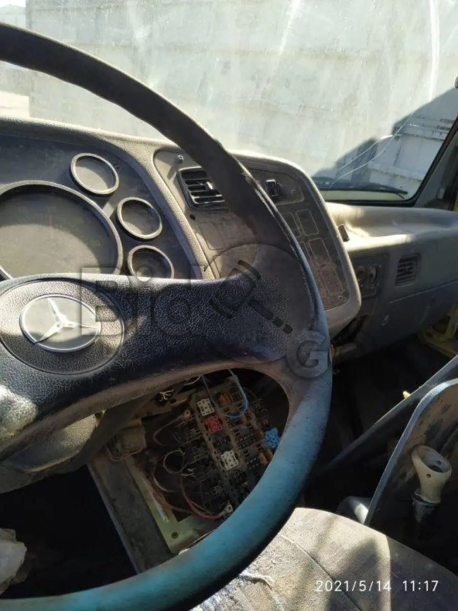 LOTE 017 - CAMINHÃO BASCULANTE M. BENS/L 1620 TRUCK, ANO 2010