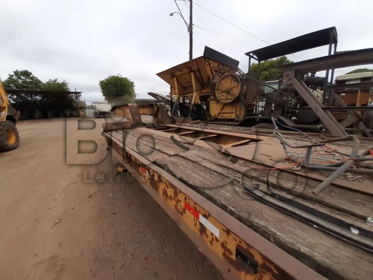 LOTE 038 - SEMI-REBOQUE PRANCHA RANDON SR CT PL Ano/modelo: 1999/1999