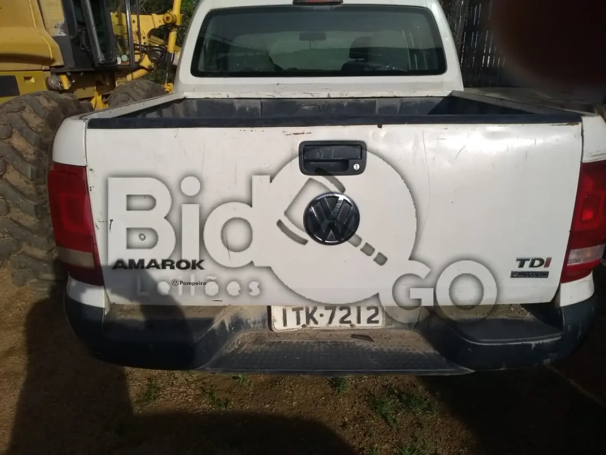 LOTE 013 - CAMINHOTE/AMAROK/CABINE DUPLA, 4X4, ANO 2012