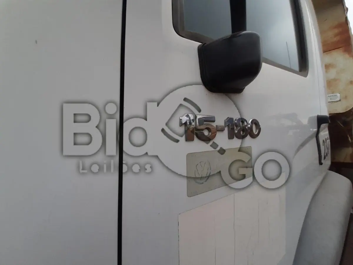 LOTE 048 - CAMINHÃO VW/15.180 CNM Ano/modelo: 2007/2008
