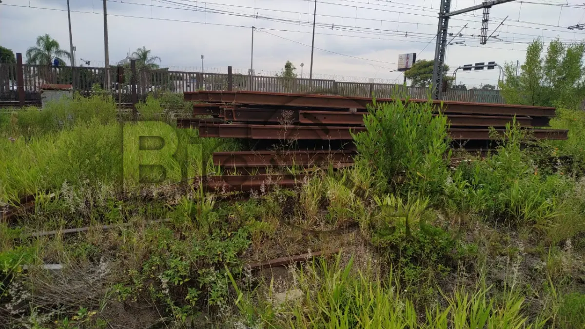 LOTE 003 - Trilhos